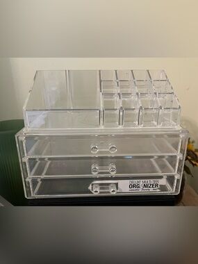 Deluxe Clear Organizer